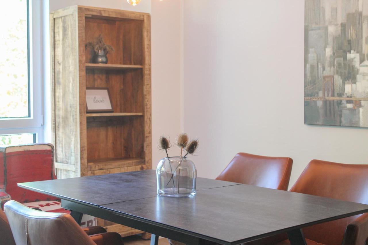 New York Apartment - Fuer Freunde & Familien, Stadtnah, Parkplatz, E-Ladestation, Gitterbox Fuer Fahrraeder, Fitnessstudio, Digitale Gaestemappe Mit Restaurant- Und Unternehmenstipps โคเบลนซ์ ภายนอก รูปภาพ