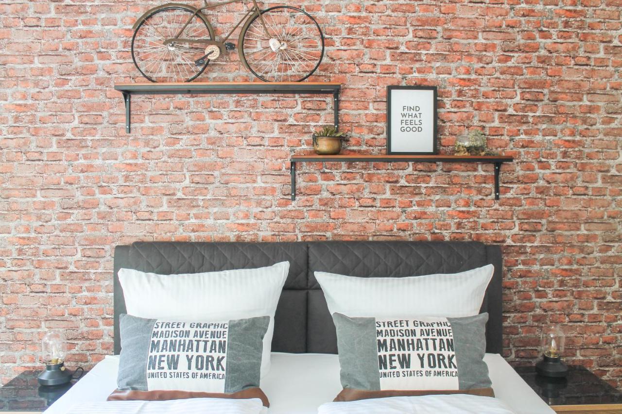 New York Apartment - Fuer Freunde & Familien, Stadtnah, Parkplatz, E-Ladestation, Gitterbox Fuer Fahrraeder, Fitnessstudio, Digitale Gaestemappe Mit Restaurant- Und Unternehmenstipps โคเบลนซ์ ภายนอก รูปภาพ